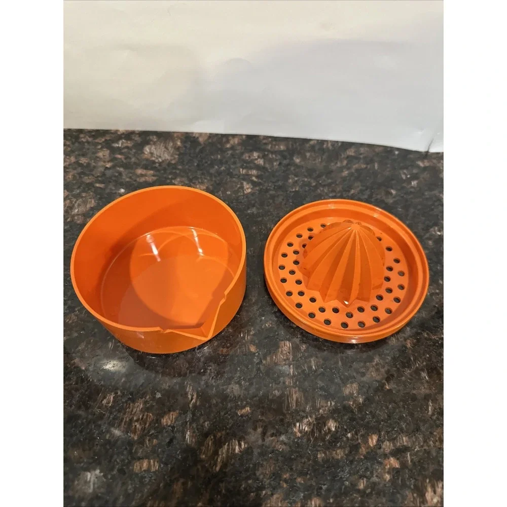 Sunkist Orange Juice Citrus Hand Juicer Plastic Rare Vintage Kitchen Utensil